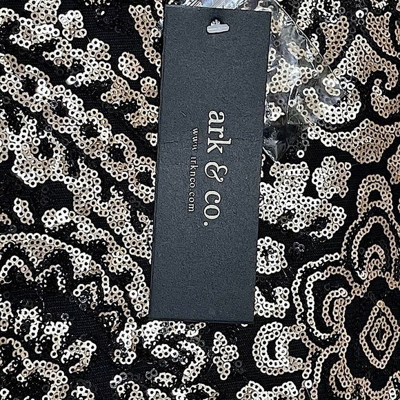 ARK&CO 3/4 SLEEVE BLACK/GOLD SEQUIN DRESS SZ LARGE - Picture 3 of 16